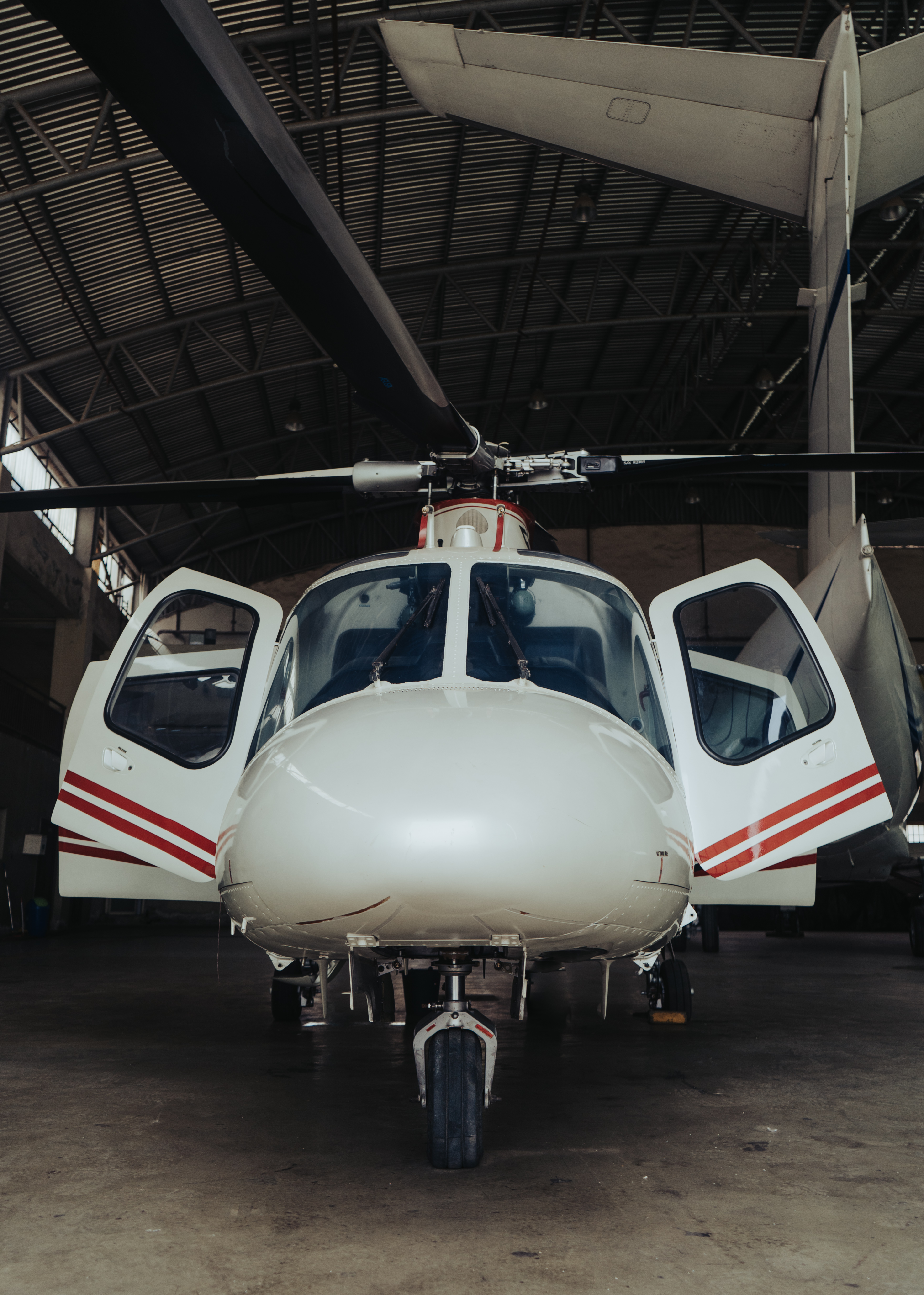 Leonardo AW109